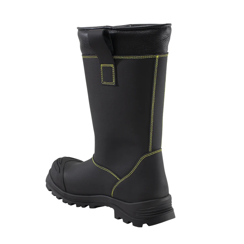 Holík Lipa GII Feuerwehrstiefel Seitenansicht mit TPU-Spitzenschutz